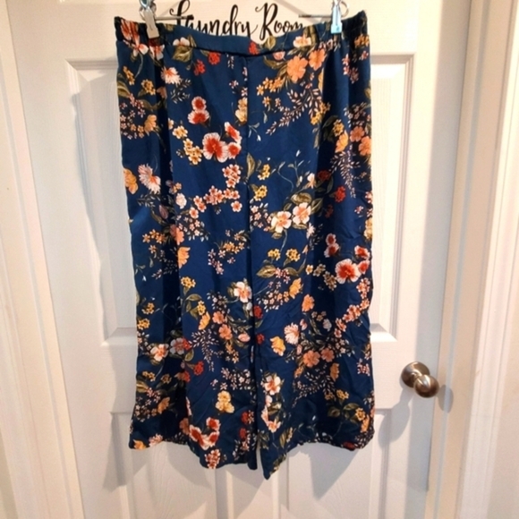 Ophelia Roe Floral Print Cropped Wide‎ Straight Leg 100% Polyester Pants 1X - Picture 1 of 13